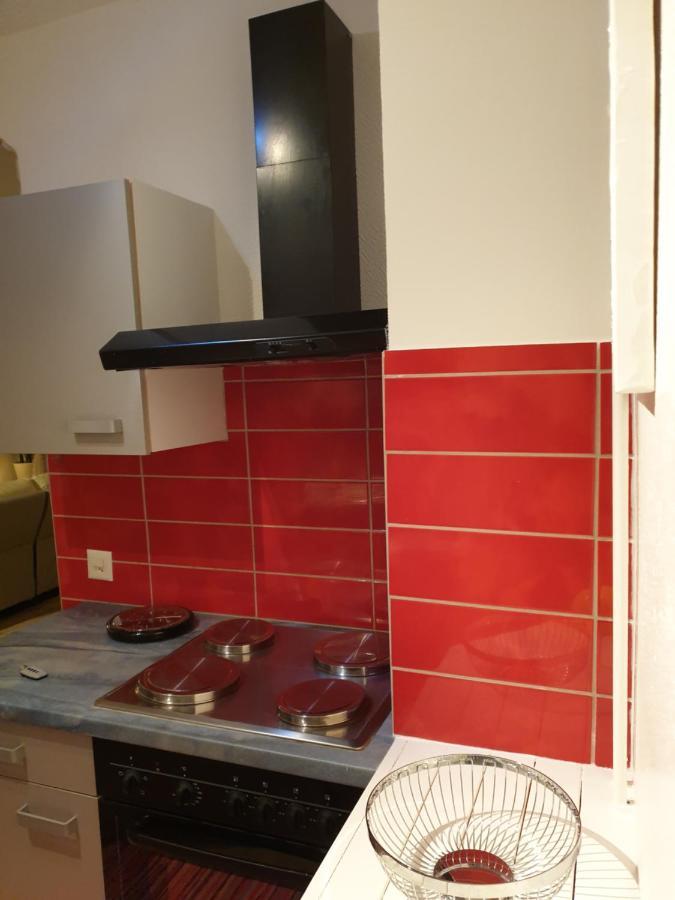 Les Hirondelles, Appartement De Vacances Avec Terrasse Et Coin Grillades Granges Ngoại thất bức ảnh