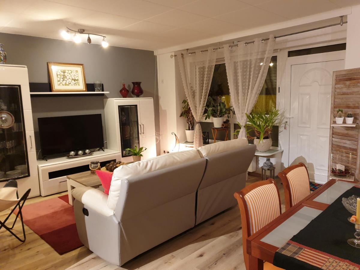 Les Hirondelles, Appartement De Vacances Avec Terrasse Et Coin Grillades Granges Ngoại thất bức ảnh
