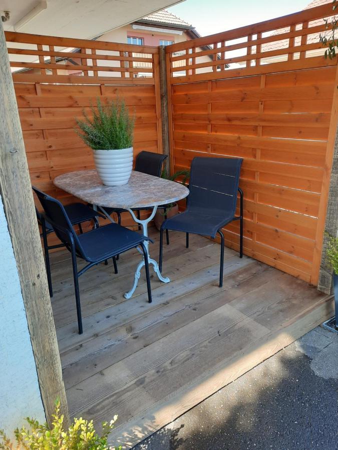 Les Hirondelles, Appartement De Vacances Avec Terrasse Et Coin Grillades Granges Ngoại thất bức ảnh