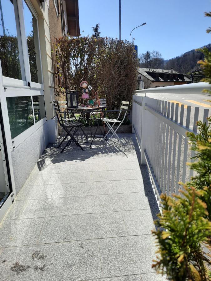 Les Hirondelles, Appartement De Vacances Avec Terrasse Et Coin Grillades Granges Ngoại thất bức ảnh